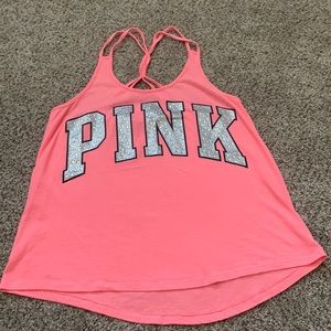 Vs pink tank